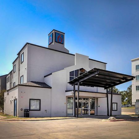 Motel 6-Cedar Park, Tx ภายนอก รูปภาพ